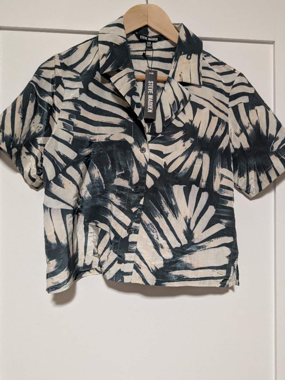 Steve Madden NWT XS Sandra Top Black & White